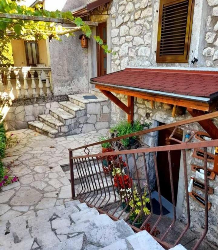 Aleksa Guest House Cetinje Exterior photo