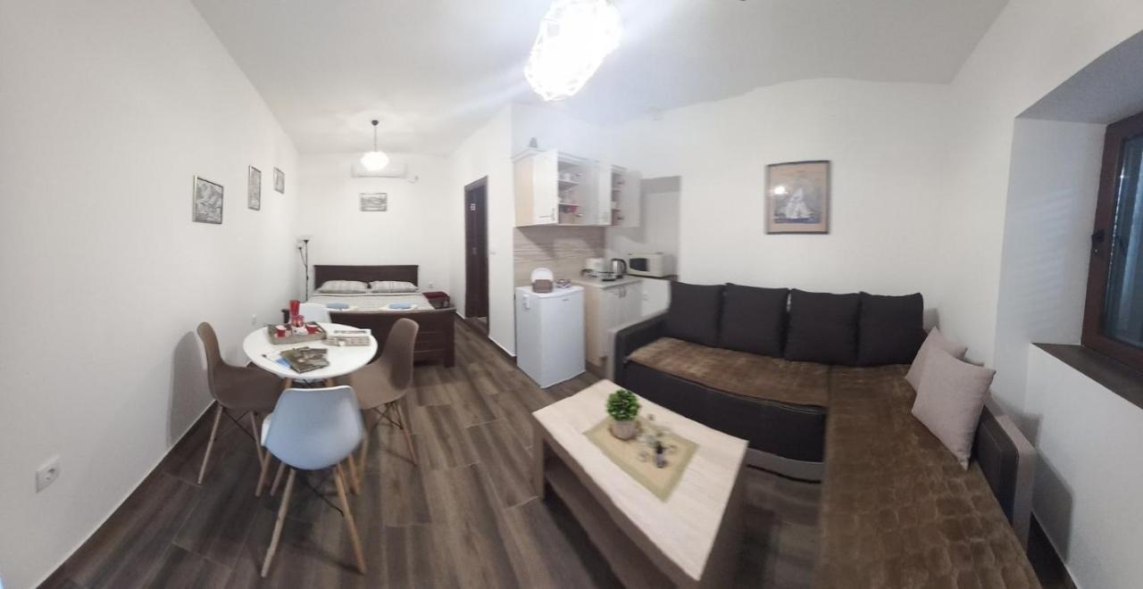 Aleksa Guest House Cetinje Exterior photo